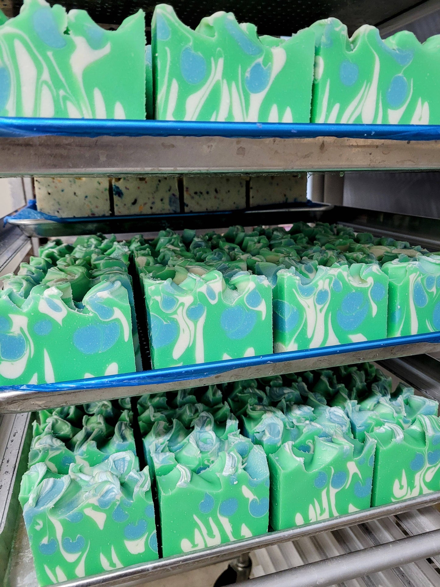 Garden District Artisan Soap - Honeysuckle & Jasmine